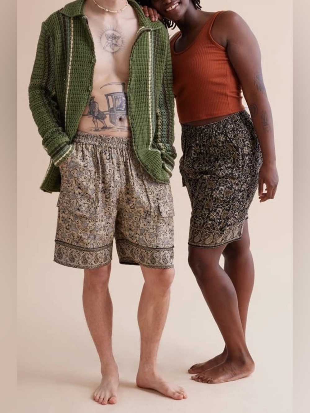 Unisex Reversible Paisley Relaxed Pull-On Cargo Shorts - Tan/Blue & Black/Gold